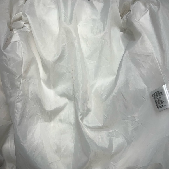 MICHAEL Michael Kors White Puffer Jacket with Faux Fur Trim - Picture 11 of 14